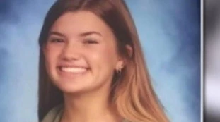Stati Uniti, "troppo sexy". Roba da Medioevo al liceo, studentessa umiliata: come cambiano la foto dell'annuario
