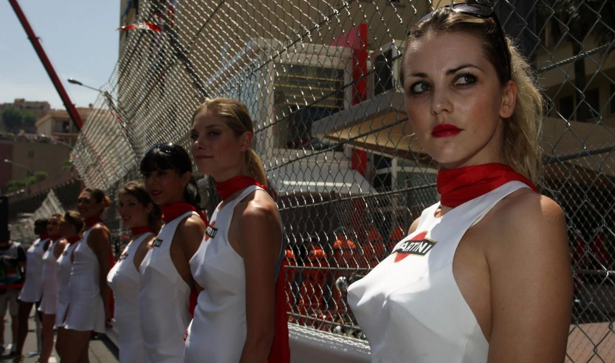 Formula 1, addio alle "ombrelline" sulla griglia di partenza