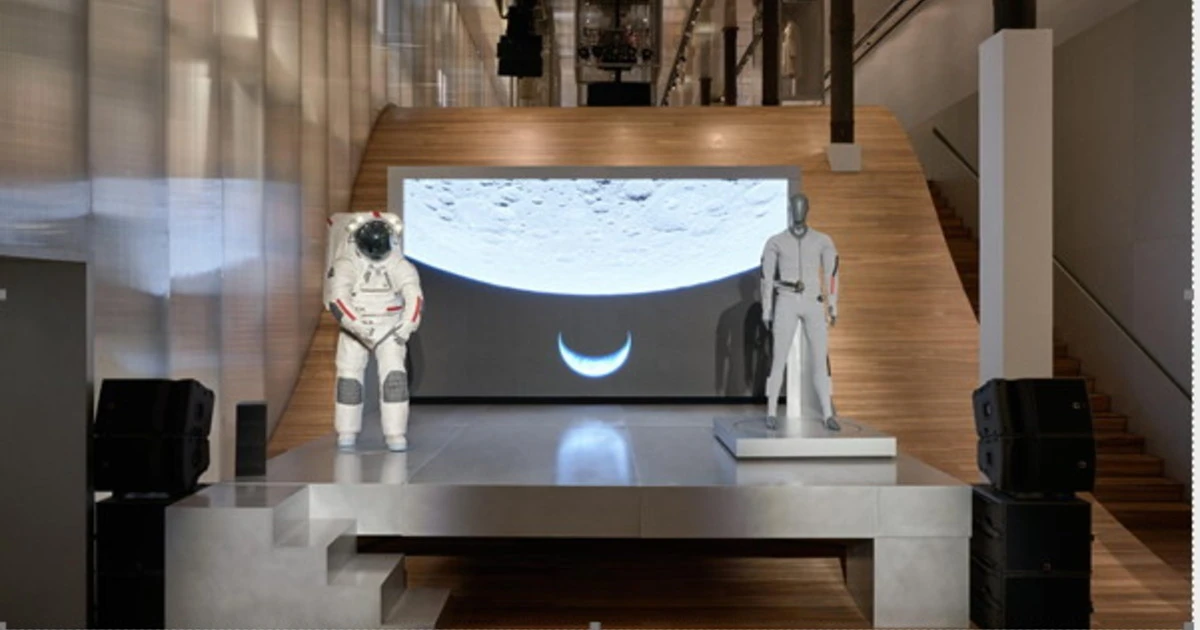 Dalla moda alla Luna: Prada veste il futuro