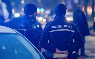 Milano, pedina e molesta una 21enne al parco Segantini: come lo hanno incastrato