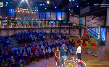 Affari Tuoi, "gli piacciono i cul*** ben scolpiti": la pesante accusa