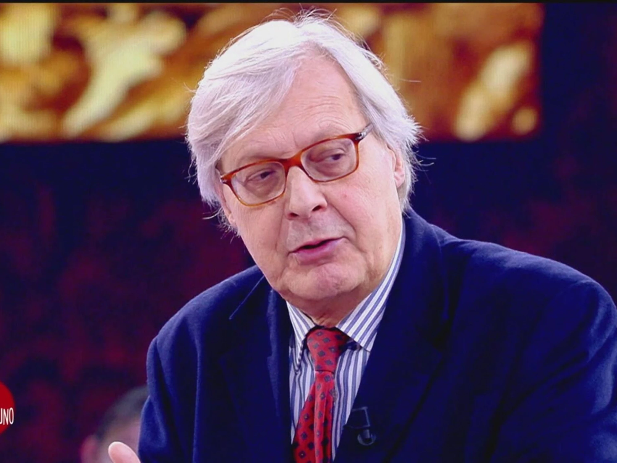 Vittorio Sgarbi, il suo volto dopo il ricovero