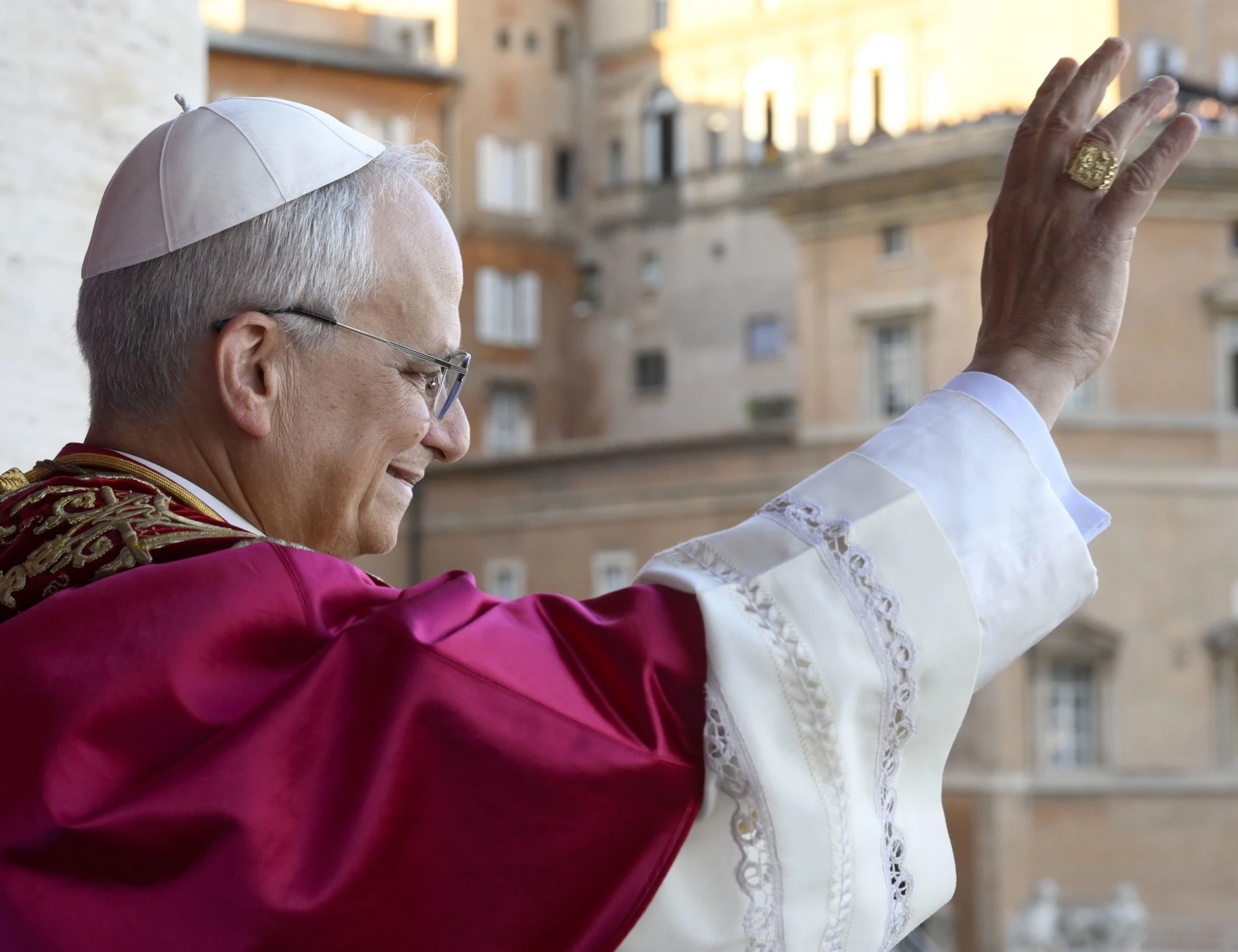 Leone XIV, le grandi sfide: famiglia, unioni gay, islam