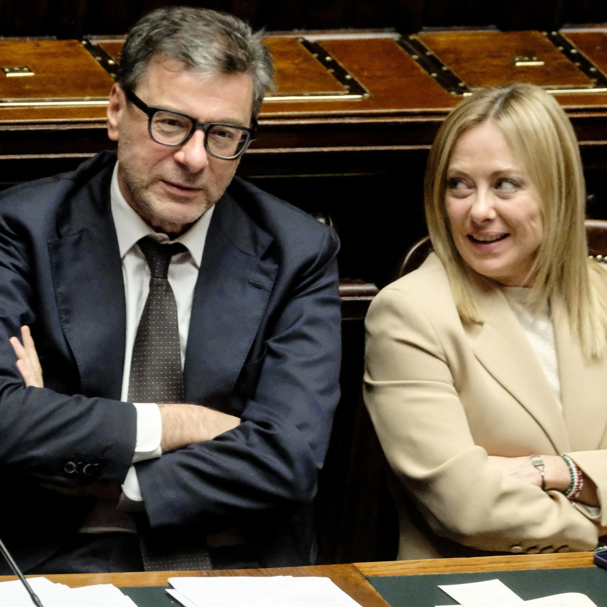Un governo che non lascia Superbuchi