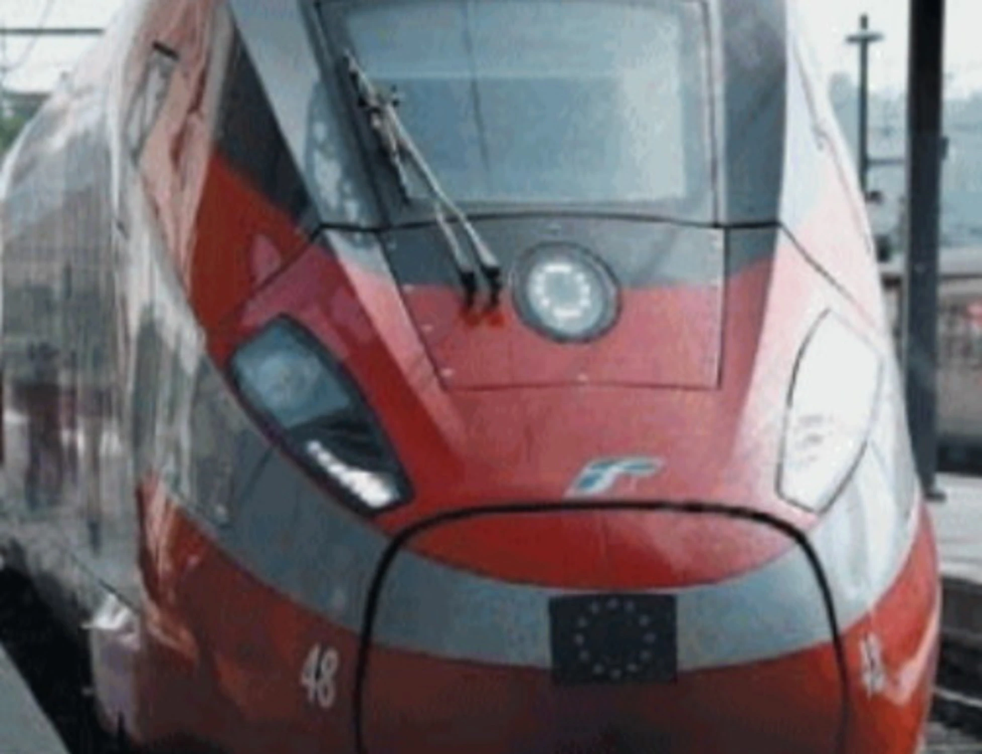 Anche il Telegraph umilia le ferrovie francesi: "Meglio il treno italiano"
