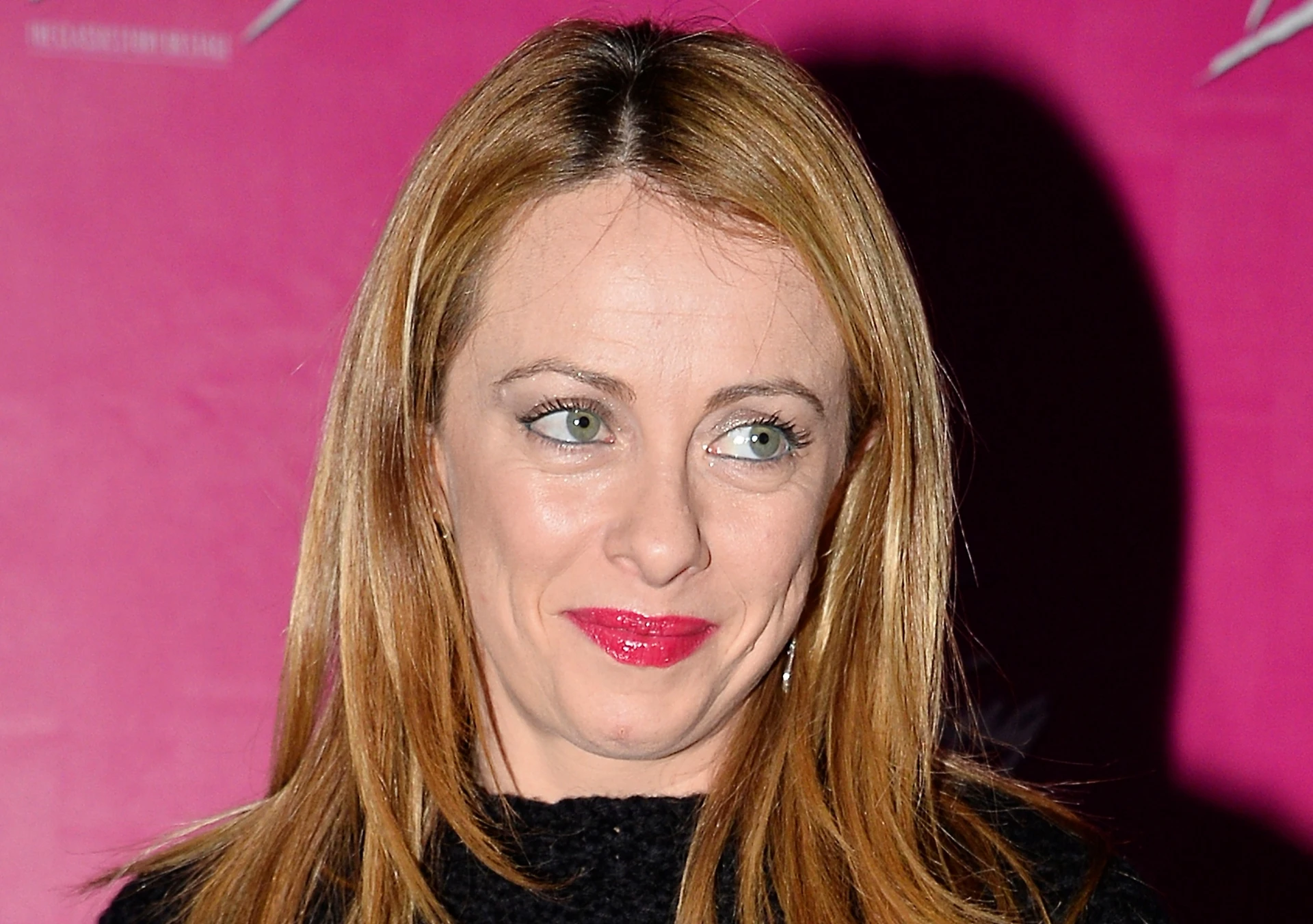 Il "complotto" contro Giorgia Meloni: chi le rema contro (a destra)