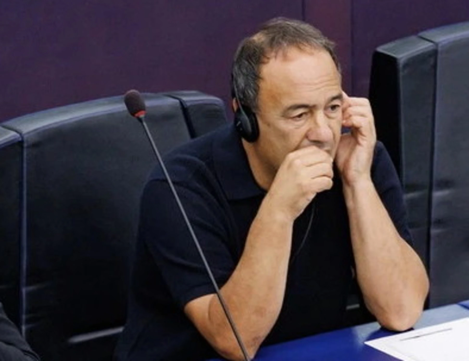 Mimmo Lucano invita Ilaria Salis a Riace, l'ultima sceneggiata