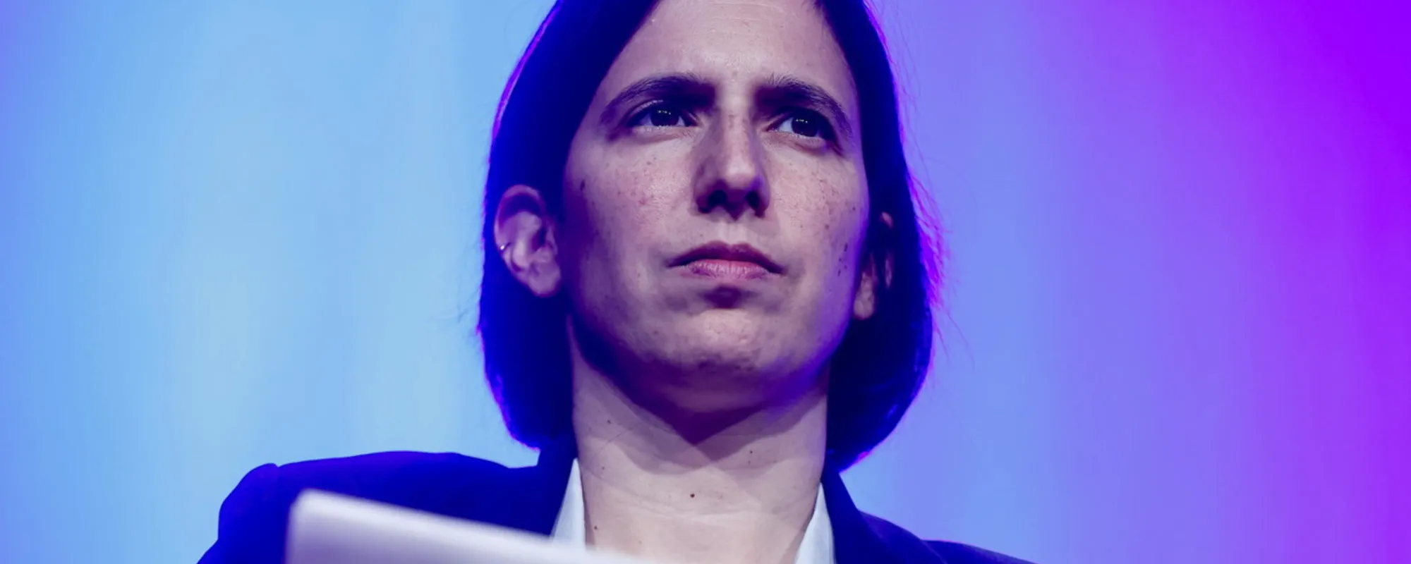 Leggi l'articolo: "Elena" Schlein: l'ultima mossa disperata, cambiare nome