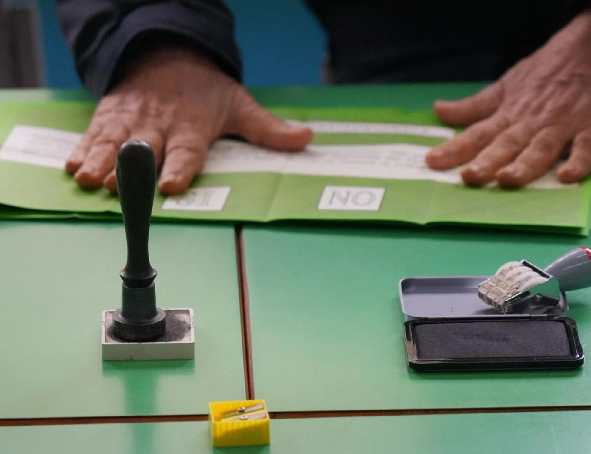 Referendum giustizia, ecco il dato dell'affluenza alle 12: a urne aperte, primo segnale