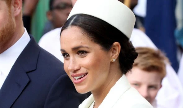 Meghan Markle, il comunicato ufficiale di Buckingham Palace: travaglio iniziato, quando nasce il Royal Baby