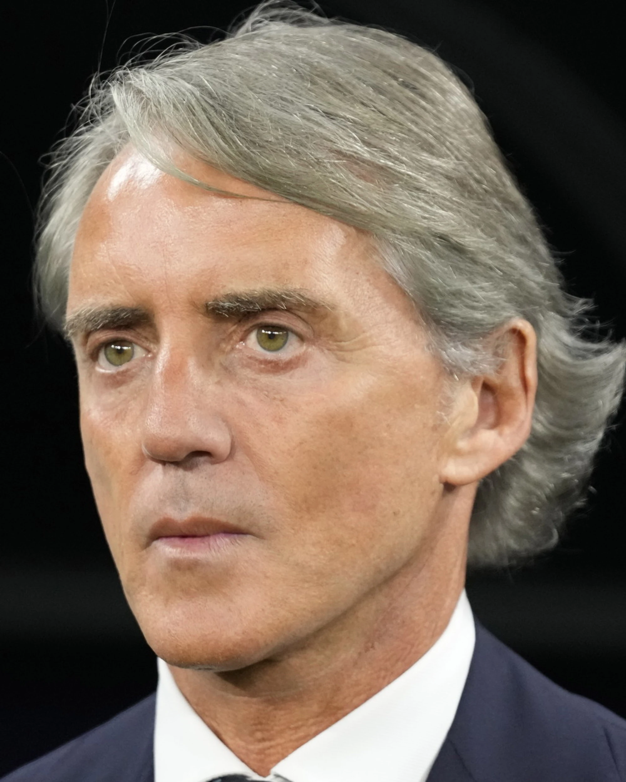 Roberto Mancini, se non voti a sinistra la sinistra ti infanga