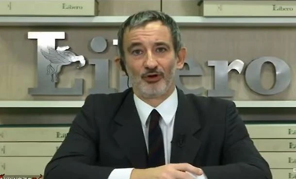 Sardine, Pietro Senaldi: così il bacio di Mario Monti può uccidere il movimento