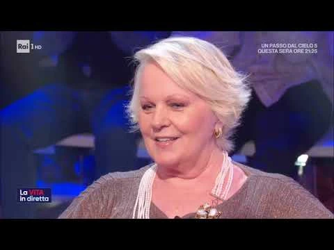 La vita in diretta, Katia Ricciarelli emozionata: "Dopo tanti anni Pippo Baudo mi ha fatto un regalo"