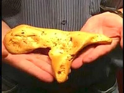 Australia, cercatore d'oro dilettante trova una super pepita di oltre 5 chili