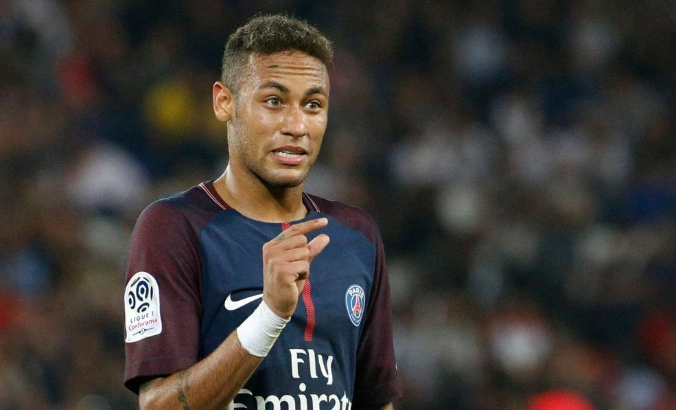 Neymar, 30 milioni non bastano: bonus da 3 milioni se vince Pallone d'oro