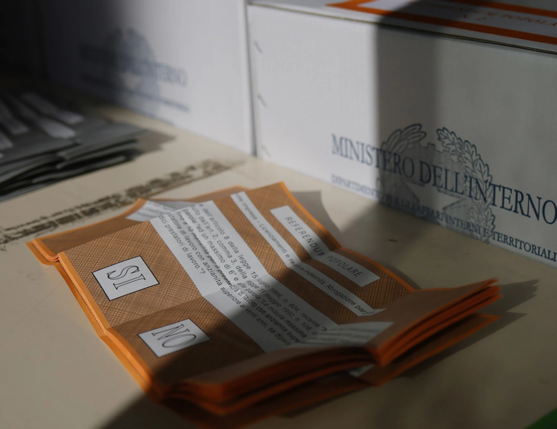 Referendum, foto nel seggio? Si rischia anche l'arresto: tutti i casi