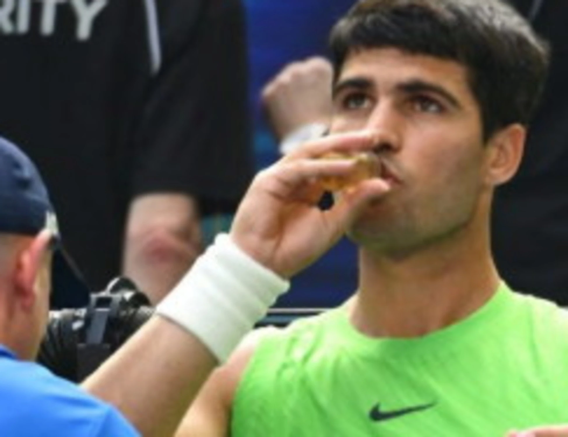 Alcaraz, disgusto vero: cosa beve per farsi passare i crampi