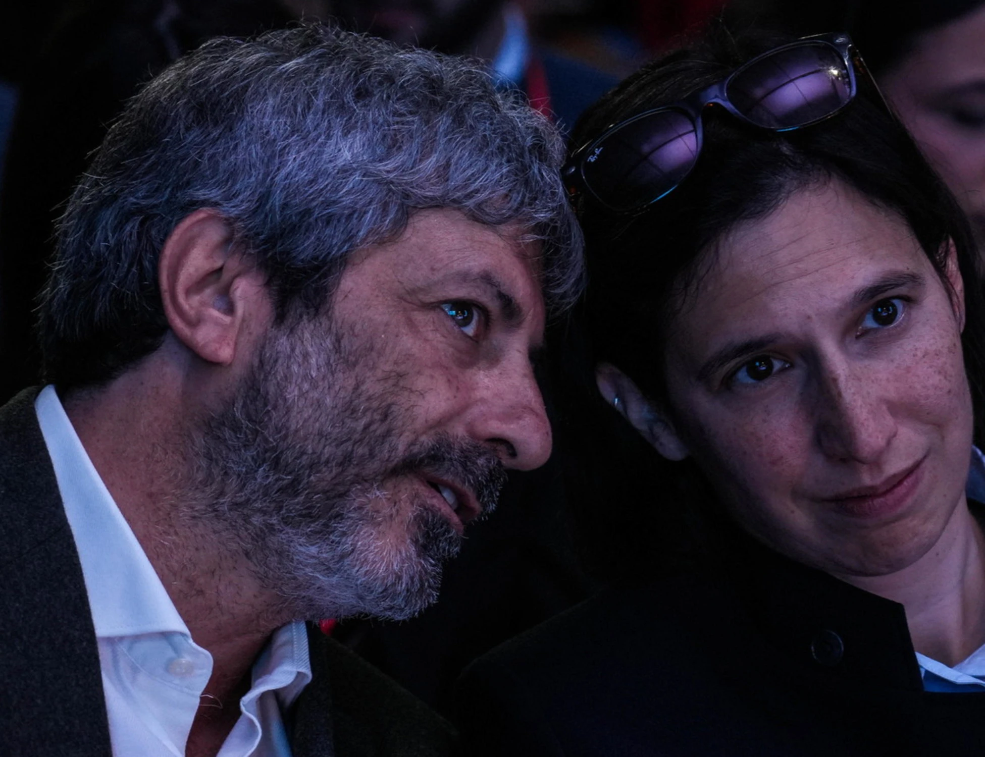 Roberto Fico, campagna da brividi in Campania: sale vuote, comizi e indagati in lista