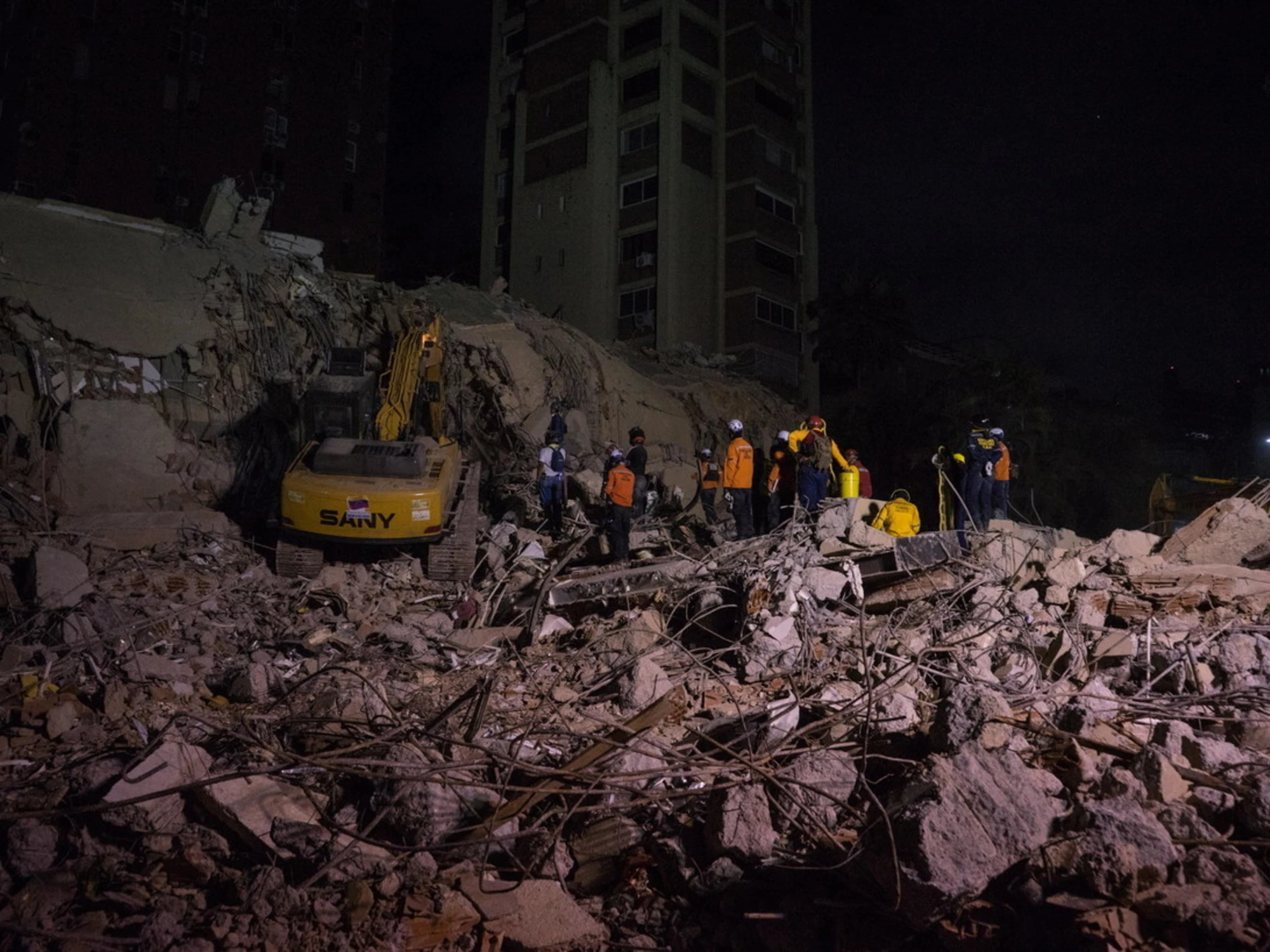 Venezuela, un'ecatombe: 235 morti, 4,200 feriti, 42mila dispersi. Tra le vittime un italiano