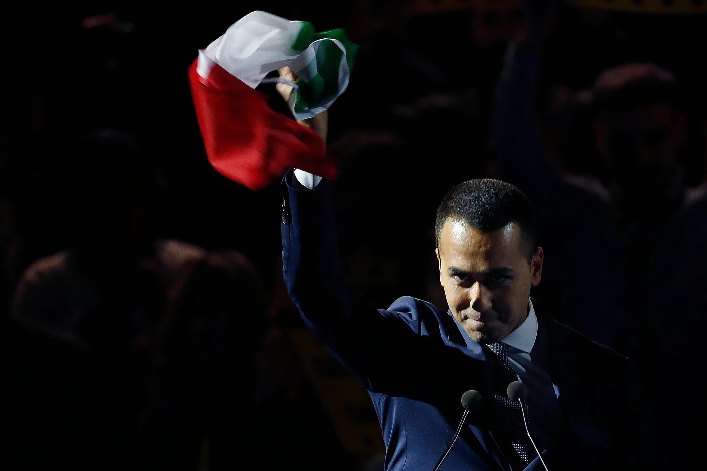 Luigi Di Maio al vertice segreto: "Tenetevi pronti al voto", imminente la crisi di governo?