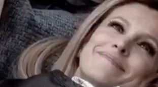 Grande Fratello Vip, Adriana Volpe: un video toccante dopo il lutto e lo strazio