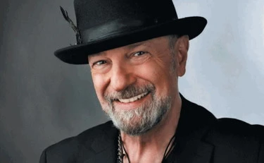 Sergio Caputo: "La musica? Una fase drammatica"