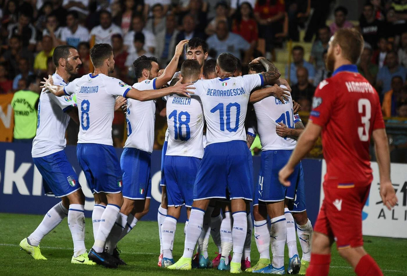 L'Italia del ct Mancini batte l'Armenia: 3-1 in rimonta nel finale, 5 vittorie su 5 verso Euro 2020