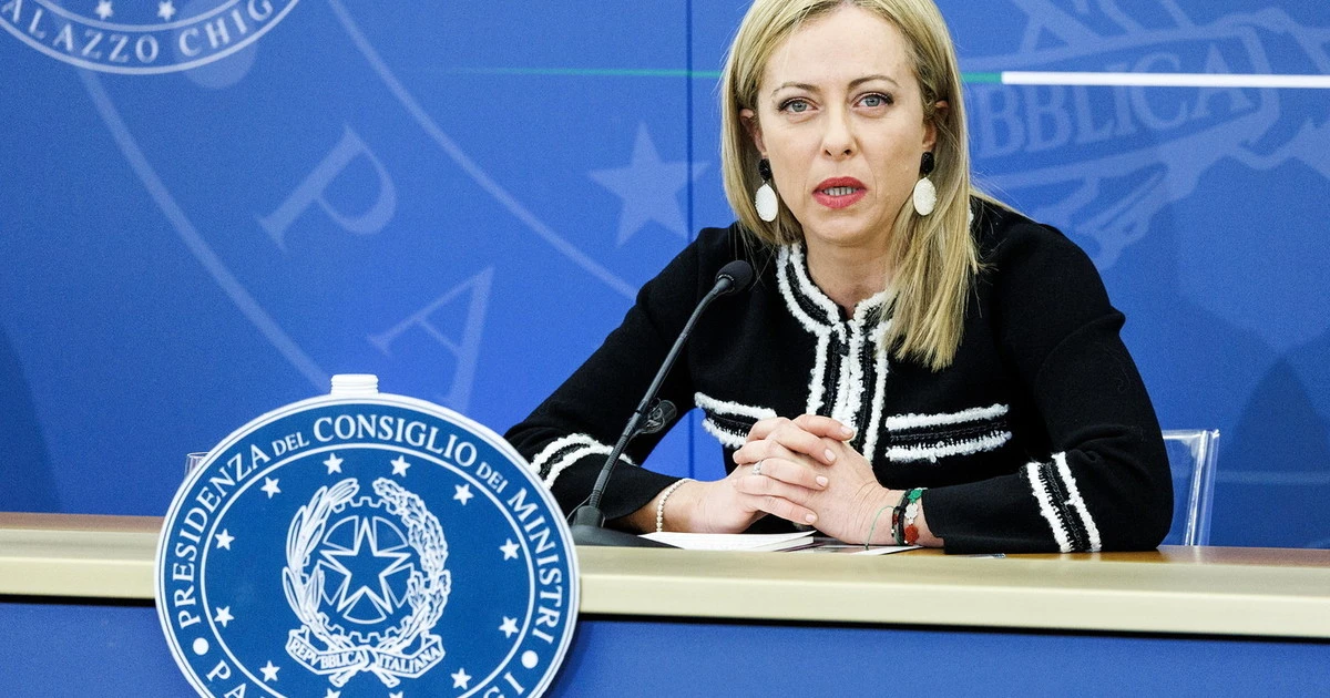 Giorgia Meloni resti se stessa: non serve imitare i politicanti