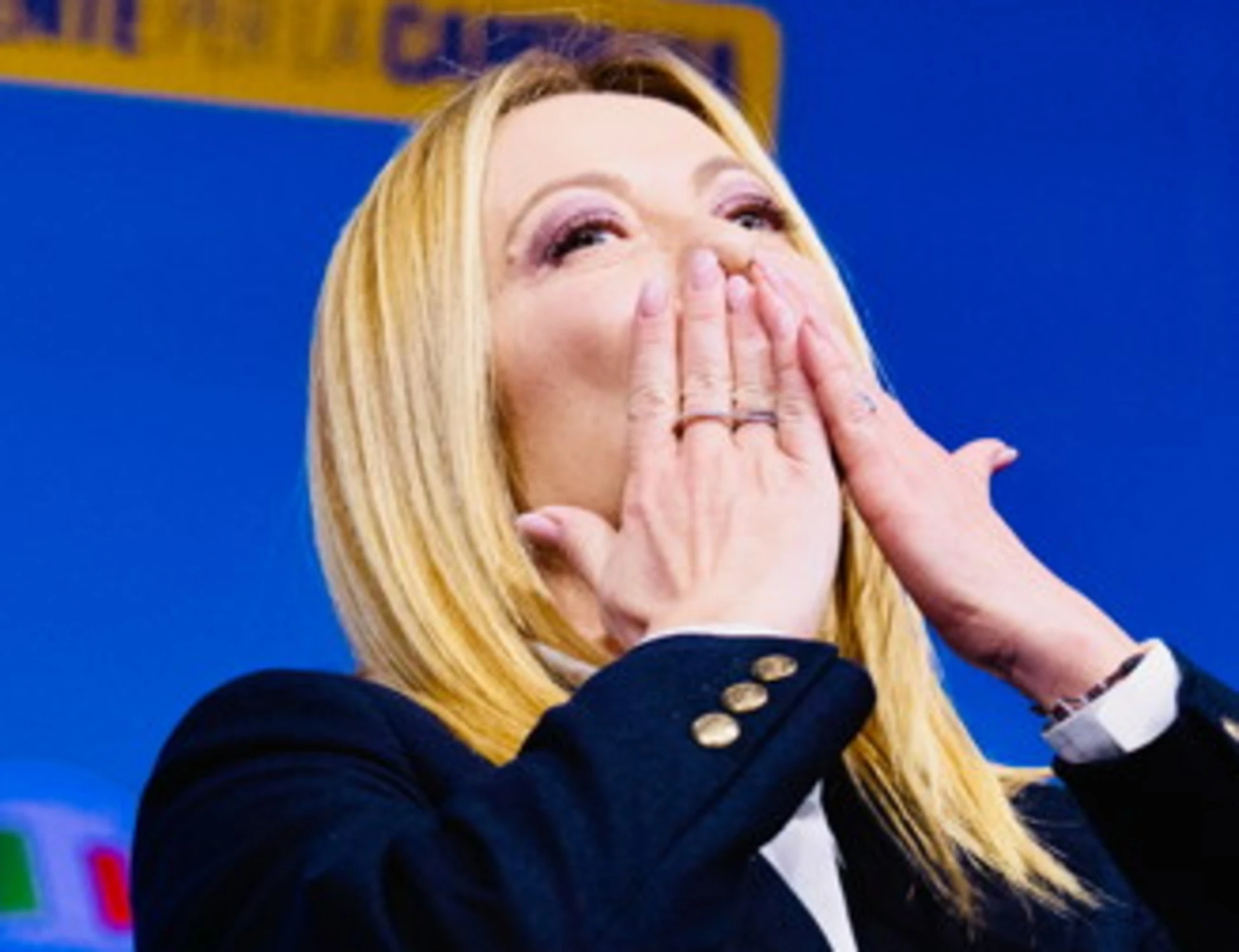 Meloni, anche l'Economist la elogia: "Perché è un politico eccezionale"