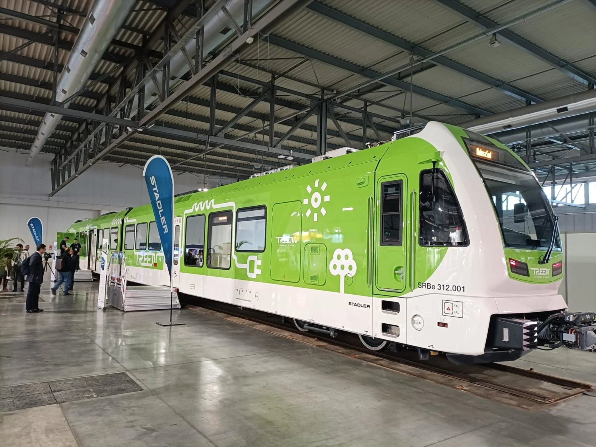 Il primo treno a batteria d'Italia di Ferrovie Appulo Lucane ad Expoferroviaria 2025