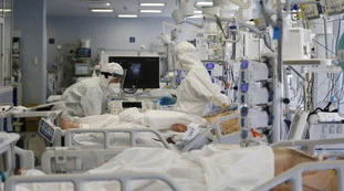 Coronavirus, bollettino del 16 luglio: 2.898 contagi e 11 vittime, tornano a salire le terapie intensive. L'avanzata della variante Delta