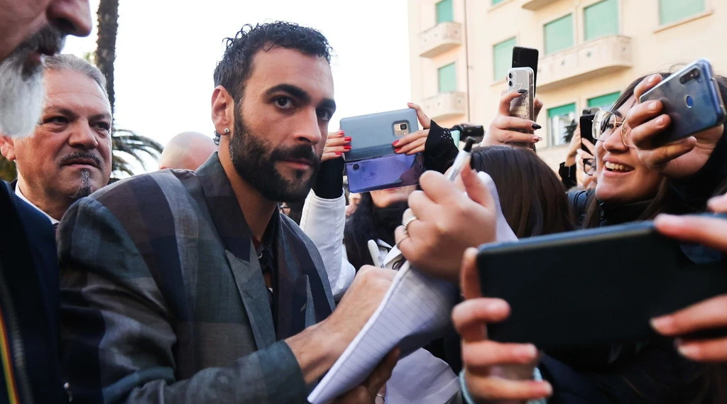 Sanremo 2023, Mengoni: "Niente donne? Ci sono rimasto molto male"