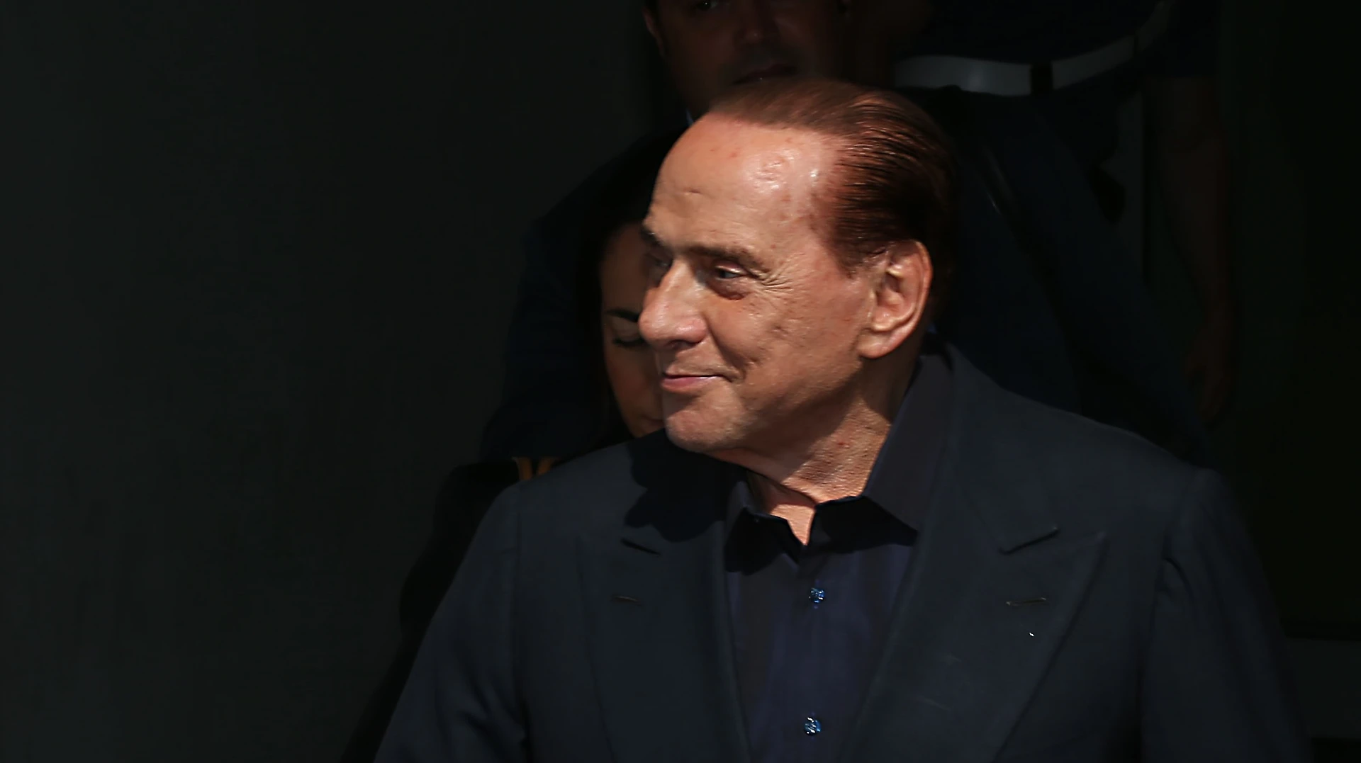 Silvio Berlusconi, proposta clamorosa a Matteo Salvini: "Fai cadere il governo, e poi..."