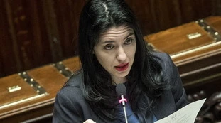 Lucia Azzolina, il retroscena: prima dell'annuncio di Conte sulla scuola, il disastro della "ministra irricevibile"