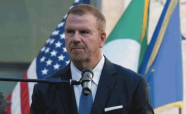 Trump-Meloni, bocche cucite all'ambasciata. E le manovre in vista del 2 luglio