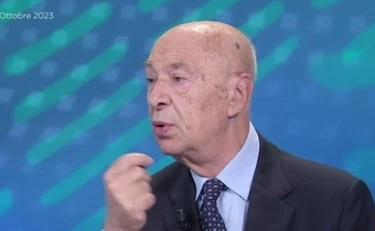 559x259