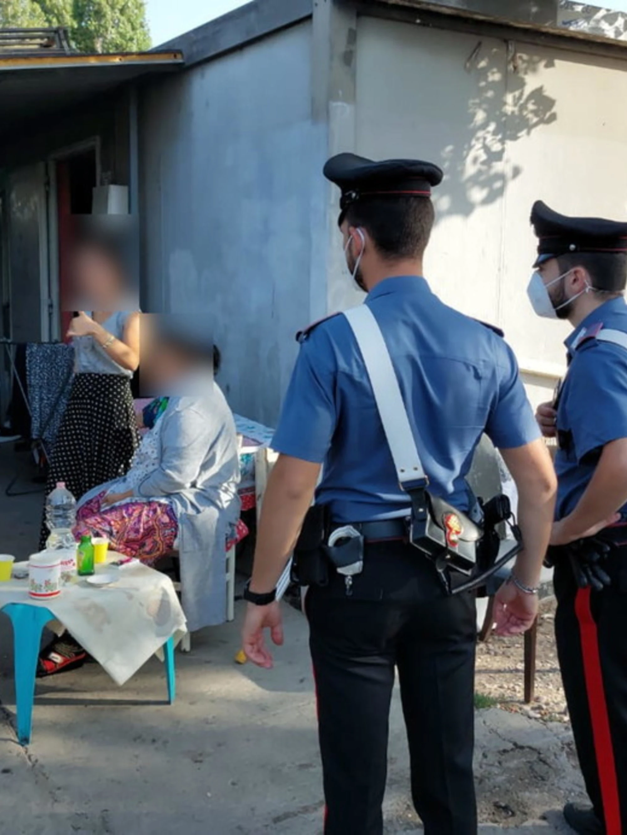 Sgombero rimandato: i rom di Chiesa Rossa ridicolizzano il Pd