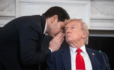 https://media.liberoquotidiano.it/nXqLmrZrWZLSoTESDs7GWYuqYD10wvmRqgDYZ2afZeE/width:800/quality:90/aW1hZ2VzLzIwMjUvMTAvMDkvMDgyOTUwODI2LWUyYjU1NTU3LWYxNmItNDAzYy1iZGVjLTg5MWY5ODkyOWEwOS5qcGc.webp