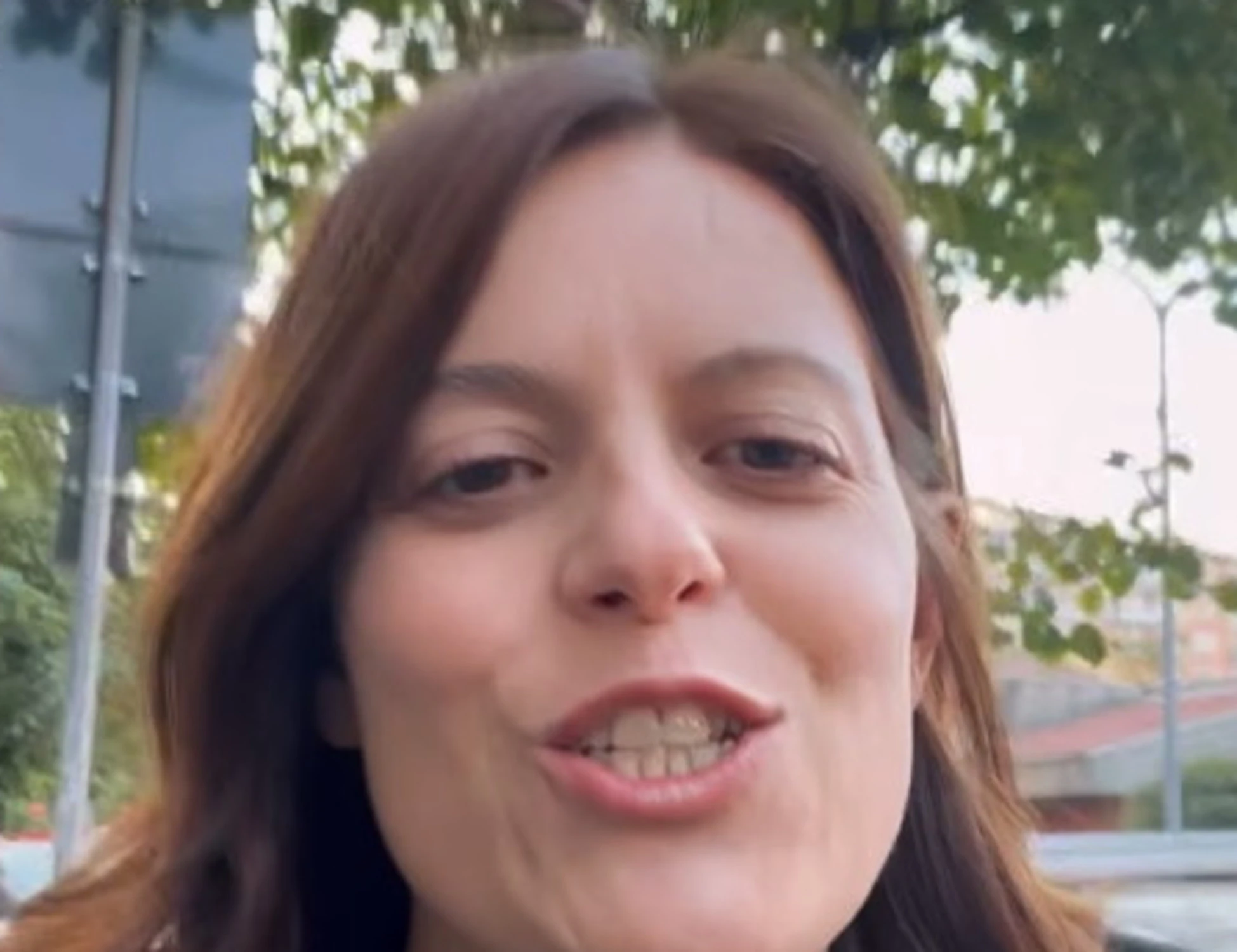 Ilaria Salis, il video delirante pro-sciopero generale: "Bella raga!"