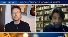 Otto e Mezzo, Andrea Scanzi difende Conte e Cacciari lo zittisce: "Ma dai, sai rispondere?"