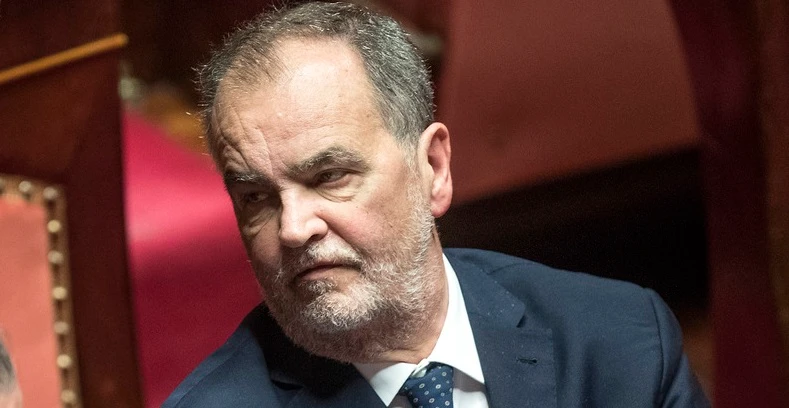 Roberto Calderoli, l'avviso a Matteo Salvini: "Siamo sovranisti, ma non scordi l'autonomia"