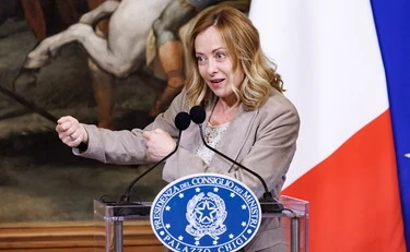 Giorgia Meloni, l'ultima follia della sinistra: anche Harvard è colpa sua