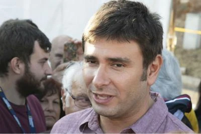 Di Battista: "Torno presto, ho preso la strada di casa"