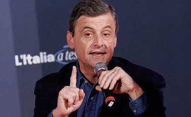 Carlo Calenda, la mossa di Tajani: "Patto con Azione"
