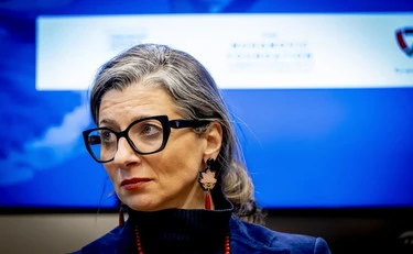 https://media.liberoquotidiano.it/ncOu_RlQqHDcvj55hGHiXSThr3W1lYOnlQ626VXmxWI/width:800/quality:90/aW1hZ2VzLzIwMjUvMTAvMDYvMTE1MzI5NDY4LTlkM2FmNTAyLWQ1ZjMtNGZjOS1hYzAzLWE5NWEwMjgyODkwZC5qcGc.webp