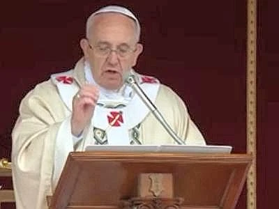 Il Papa chiude l'Anno della fede: accogliere la centralità di Gesù nella propria vita