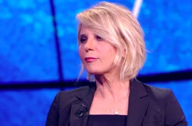 Sanremo 2020, Maria De Filippi chiama in diretta dopo l'imitazione di Fiorello: "Ora lo dico io"
