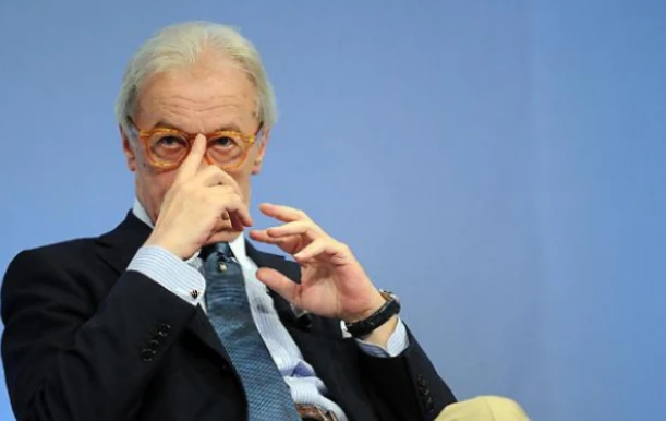 Vittorio Feltri contro il governo M5s-Pd: "Così l'Italia finirà per essere schiava di africani e musulmani"