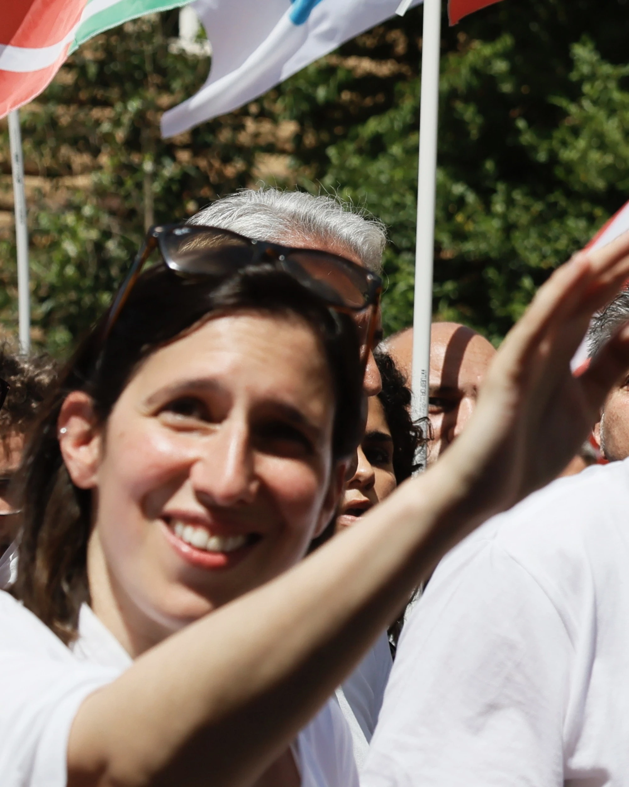 Estremisti, pro-Pal radicali, anti-cristiani: i moderati dem immolati per i populismi sinistri