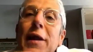 Mario Giordano contro i colossi della farmaceutica: "Ecco quali dati divulgano e perché. Ha un senso?"